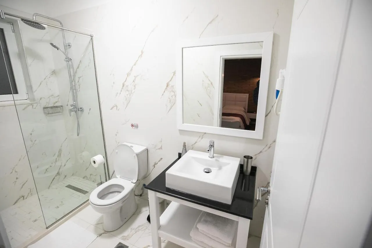 Hotel Sidi Tirana 2*,